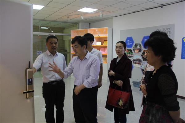 体验威尼斯569vip电商智能产品2.jpg 体验威尼斯569vip电商智能产品2.jpg